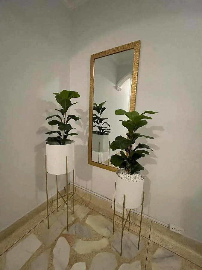 Habitacion Privada Y Hermosa Medellin - Laureles 3 Apartment 0*,