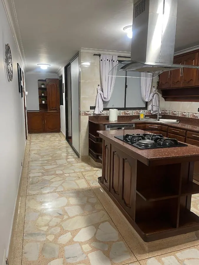 Habitacion Privada Y Hermosa Medellin - Laureles 3 Apartment 0*,