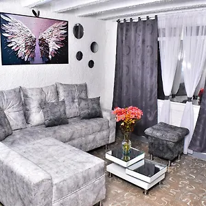  Сasa de vacaciones Casangel Hogar Familiar En Sector Exclusivo Cerca Al Aeropuerto Local Frente Al Poblado